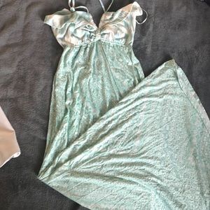 O’Neall maxi dress in mint blue size small